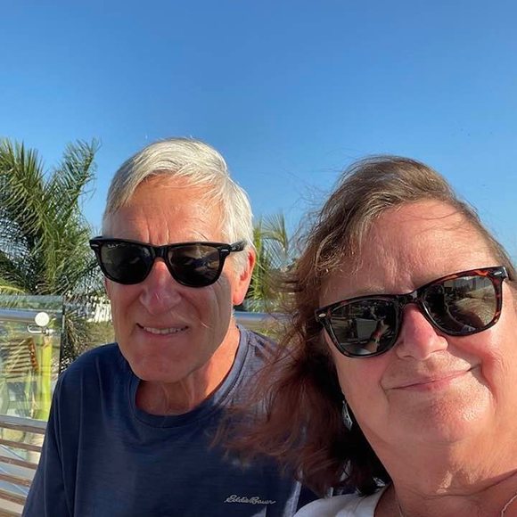 Meet your Posher, Lisa - Picture 1 of 1